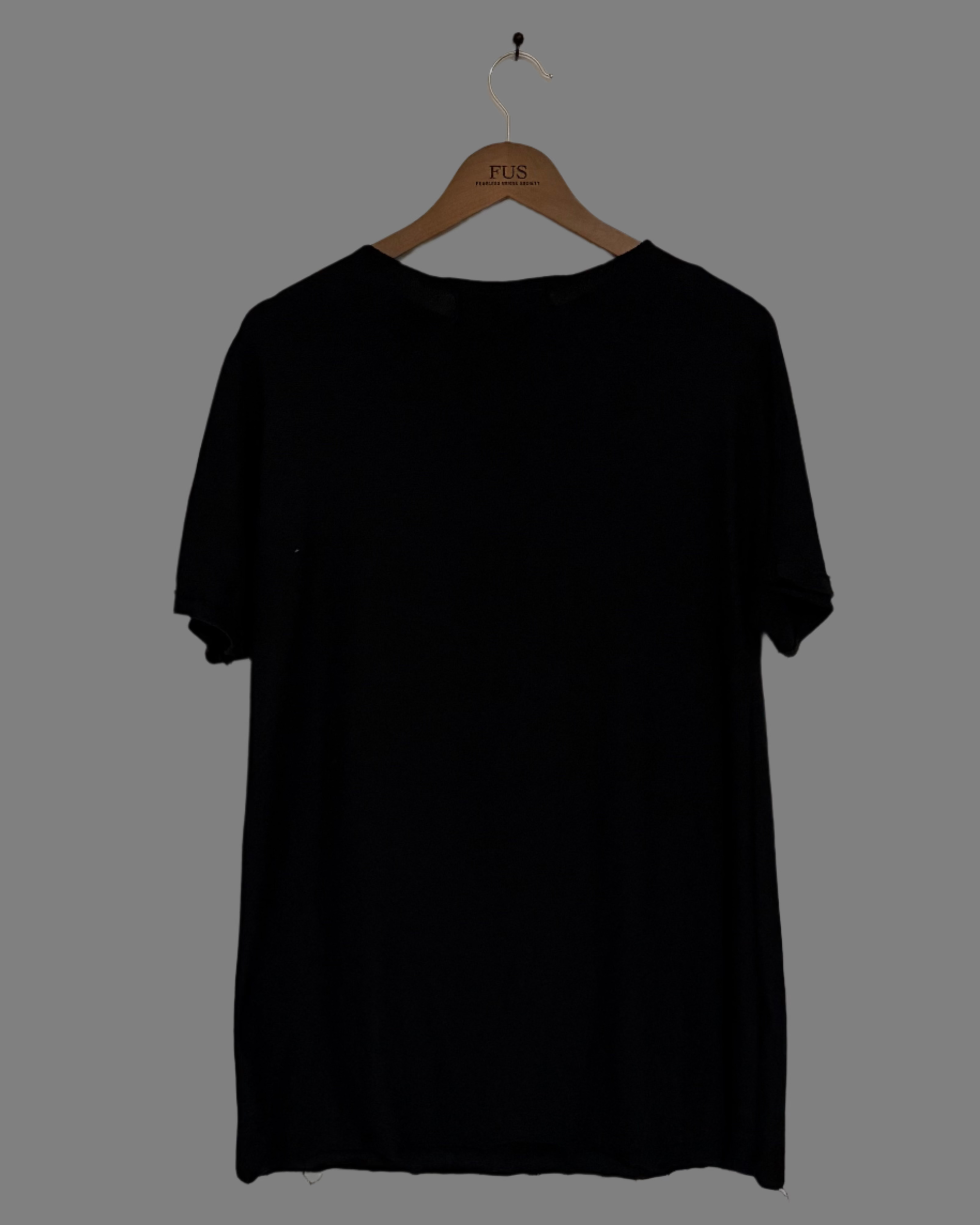 CORE BLACK TEE